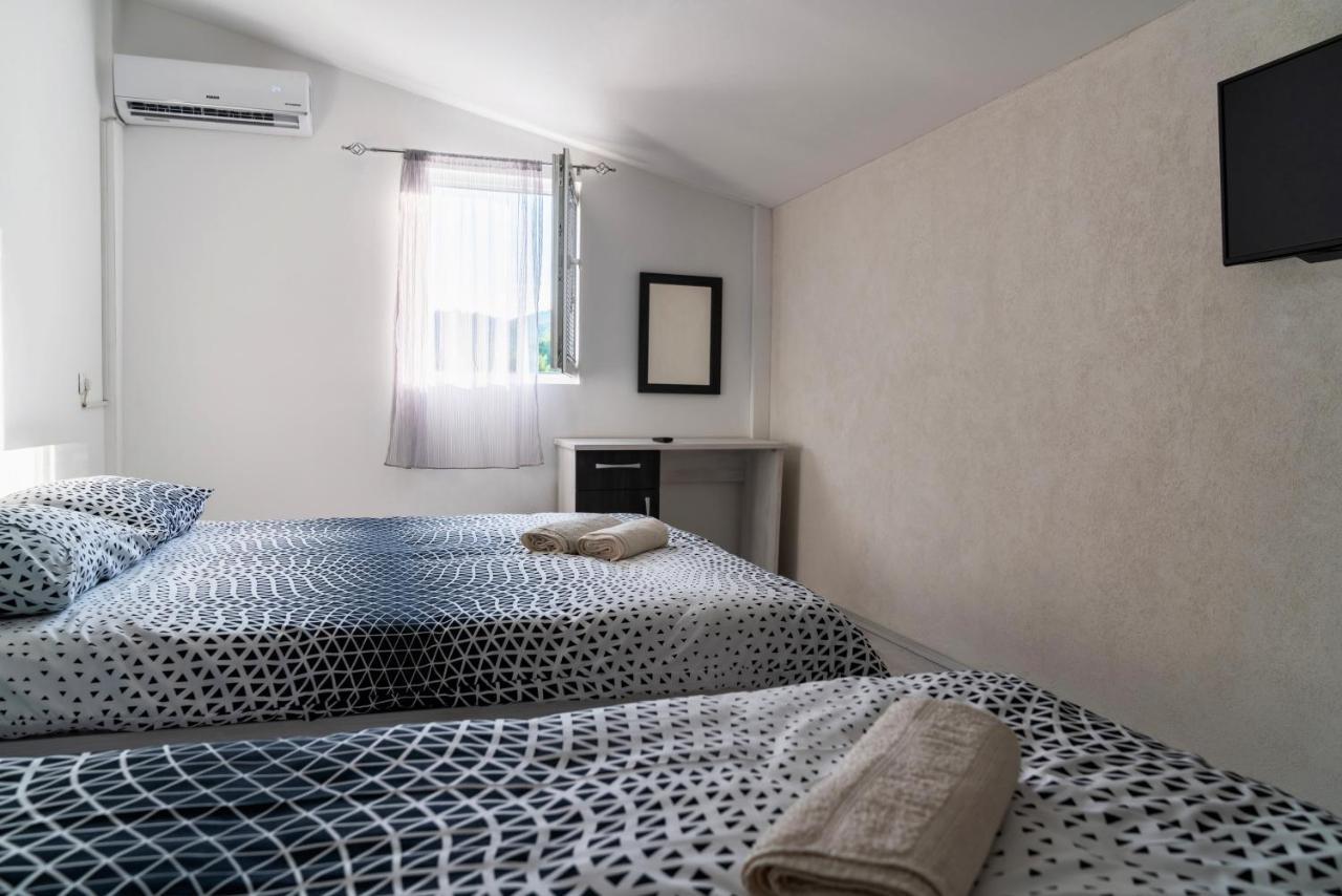 Komplex Prague Gorno Lakocerej 外观 照片