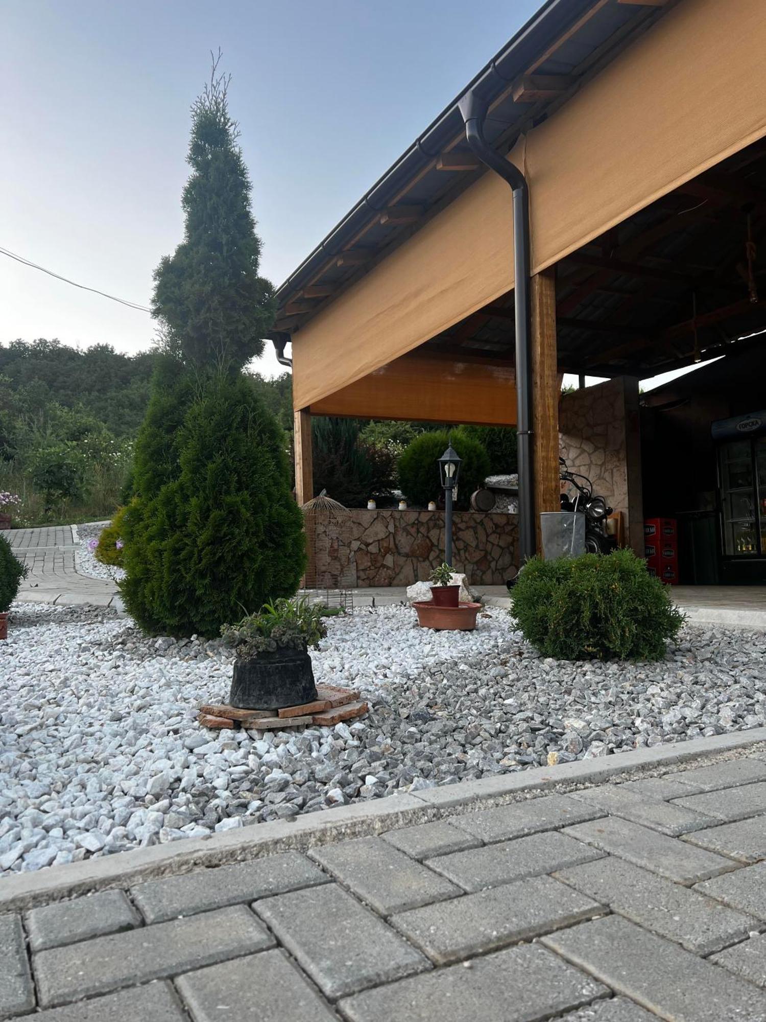 Komplex Prague Gorno Lakocerej 外观 照片