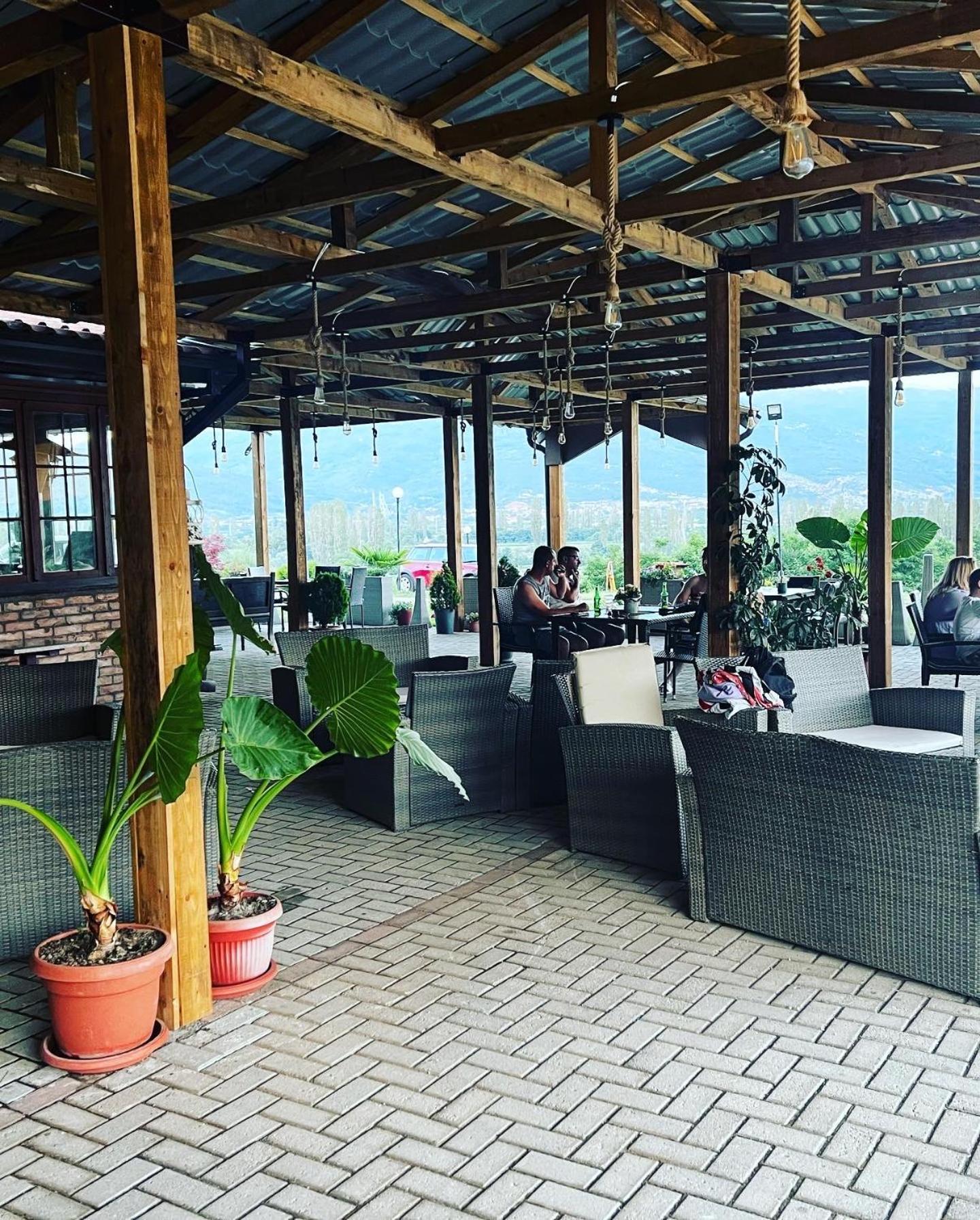 Komplex Prague Gorno Lakocerej 外观 照片