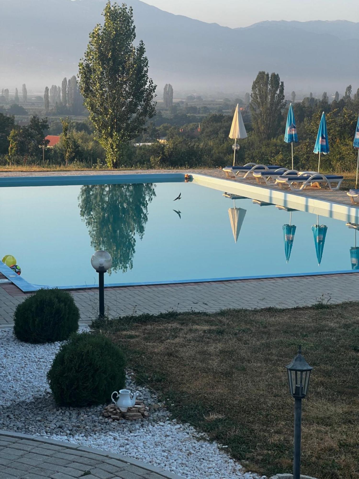 Komplex Prague Gorno Lakocerej 外观 照片