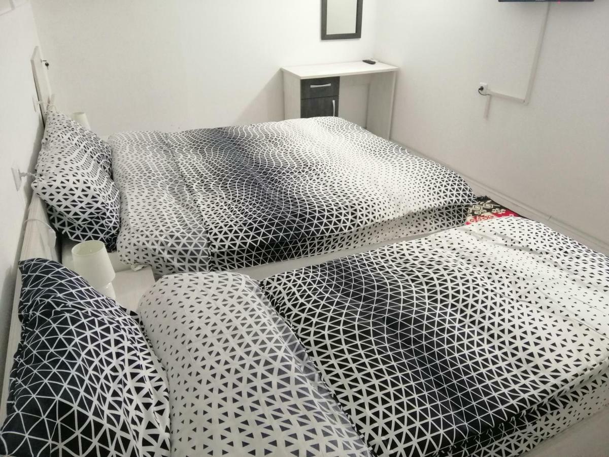 Komplex Prague Gorno Lakocerej 外观 照片