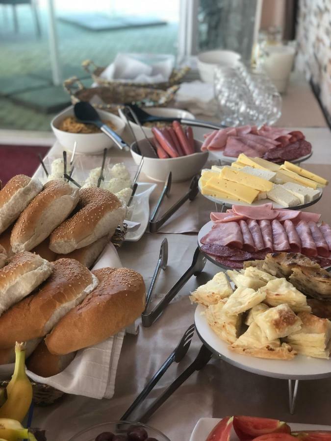 Komplex Prague Gorno Lakocerej 外观 照片